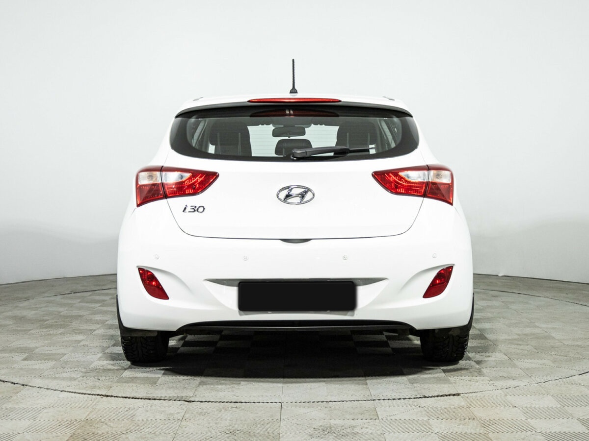 Hyundai i30 2015 года с пробегом. Фото: #5