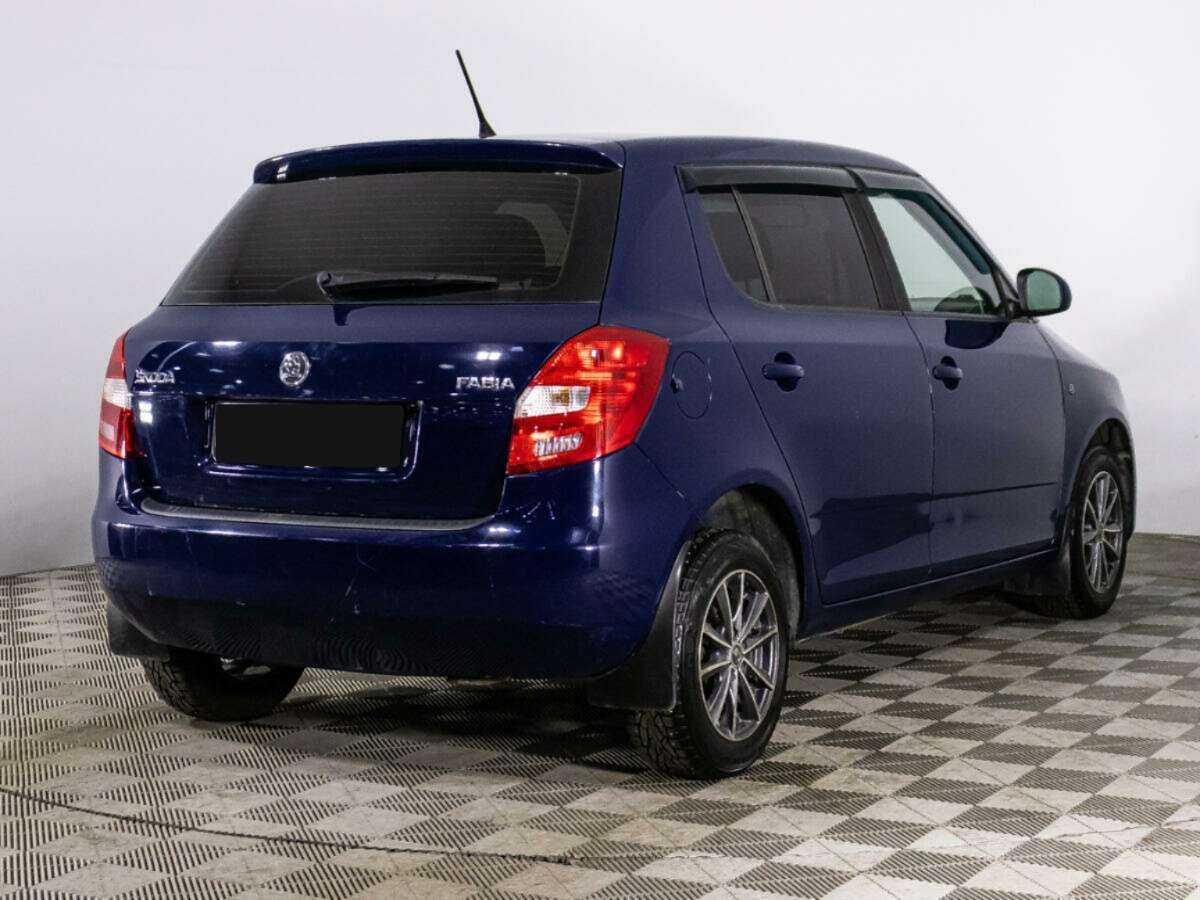 Skoda Fabia 2013 года с пробегом. Фото: #4