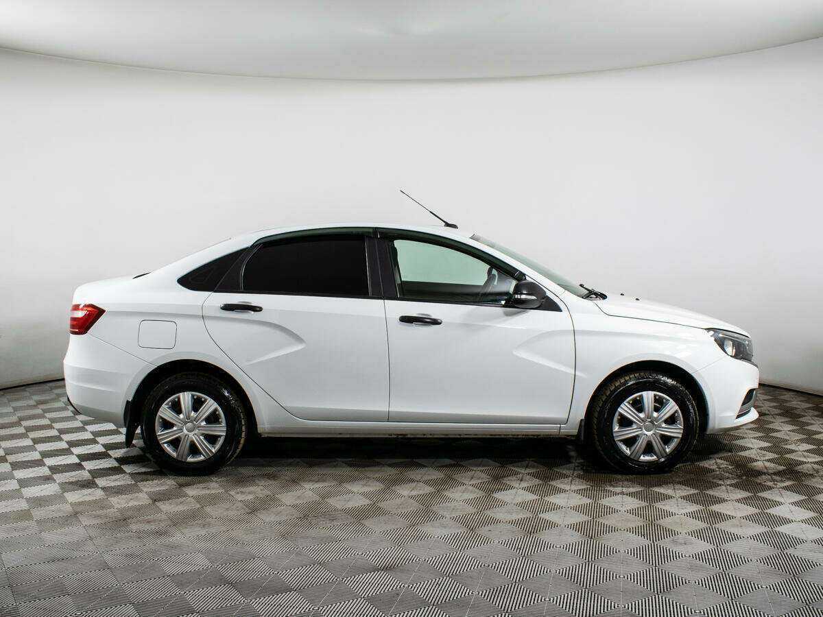 Lada (ВАЗ) Vesta 2021 года с пробегом. Фото: #3