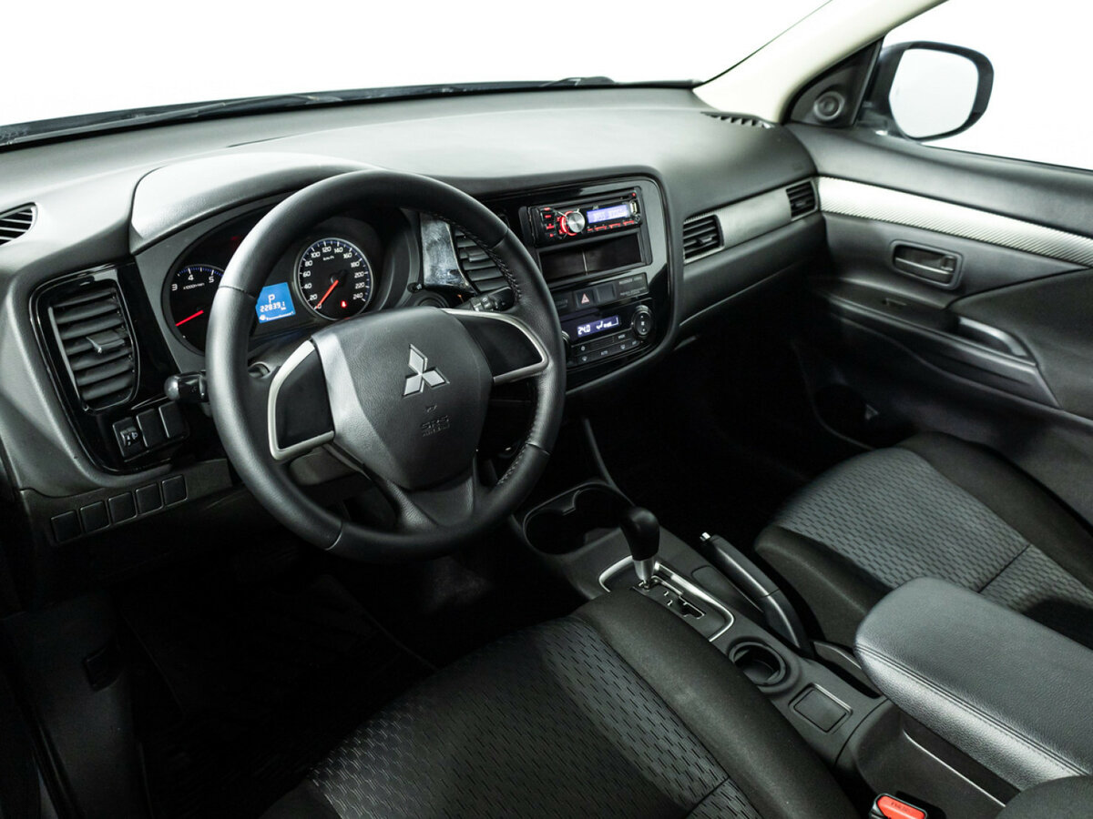 Mitsubishi Outlander 2013 года с пробегом. Фото: #8