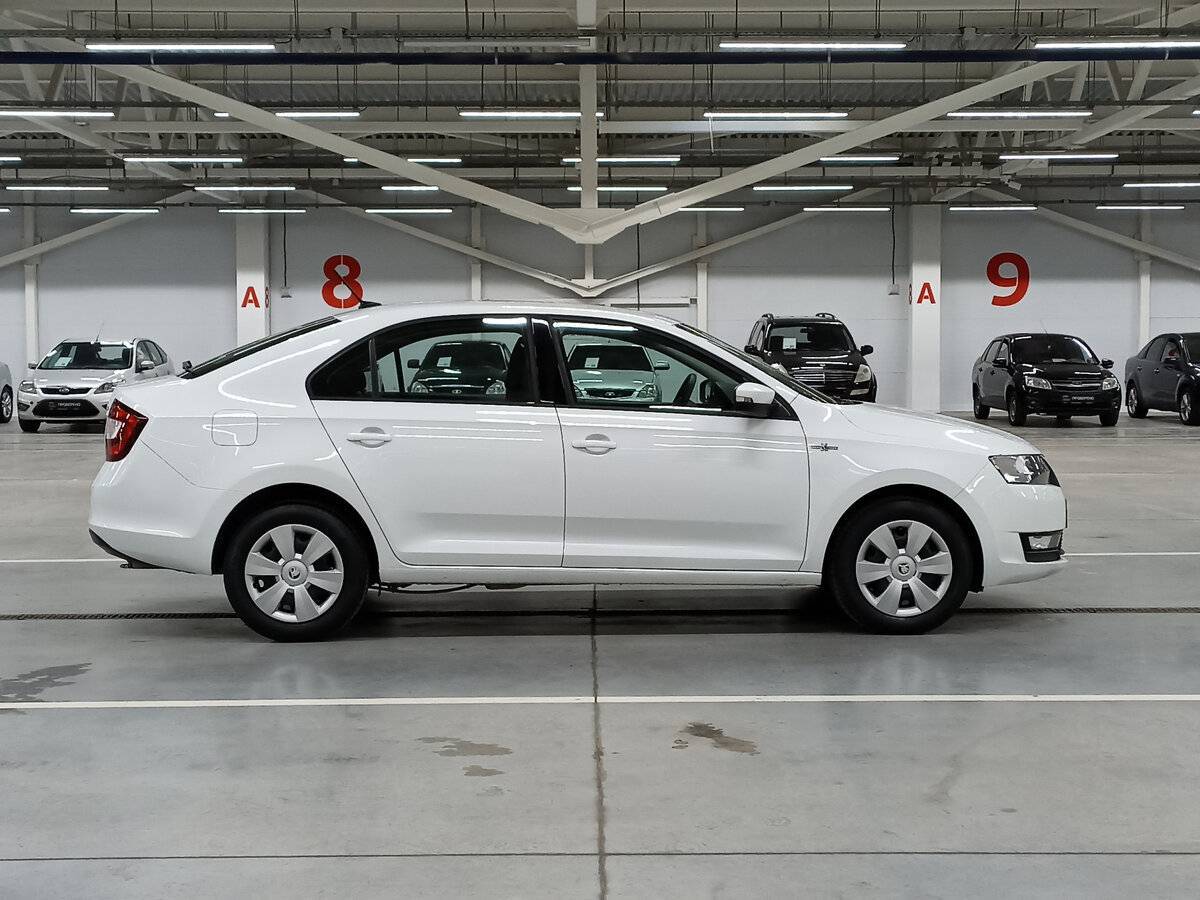 Skoda Rapid 2019 года с пробегом. Фото: #3