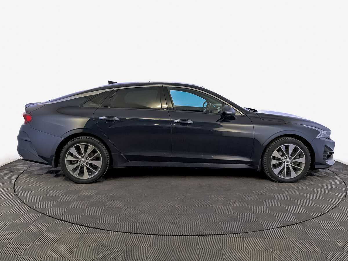 Kia K5 2021 года с пробегом. Фото: #3