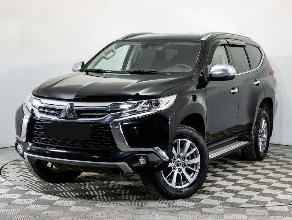 Mitsubishi Pajero Sport 2017 года с пробегом. Фото: #0