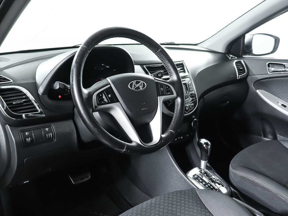 Hyundai Solaris 2012 года с пробегом. Фото: #11