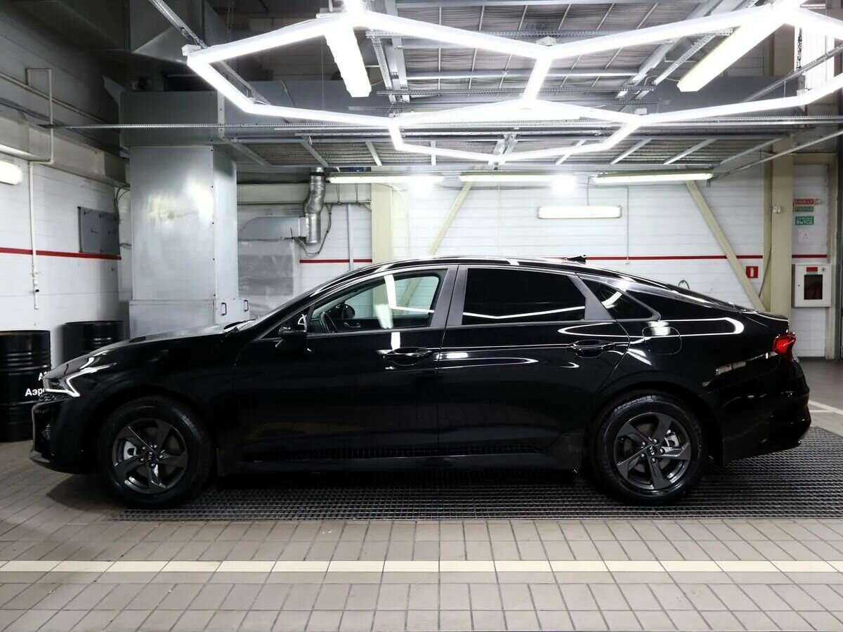 Kia K5 2021 года с пробегом. Фото: #4