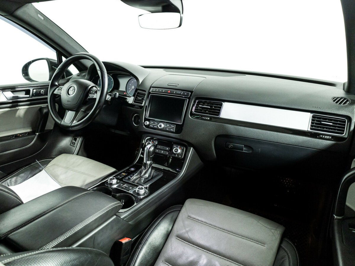Volkswagen Touareg 2017 года с пробегом. Фото: #6
