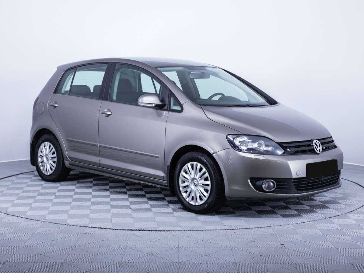 Volkswagen Golf Plus 2012 года с пробегом. Фото: #2