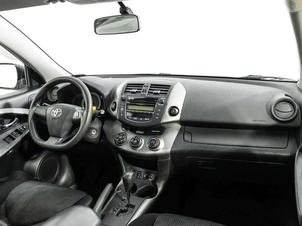 Toyota RAV4 2012 года с пробегом. Фото: #7