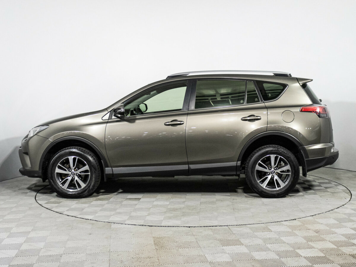 Toyota RAV4 2015 года с пробегом. Фото: #7