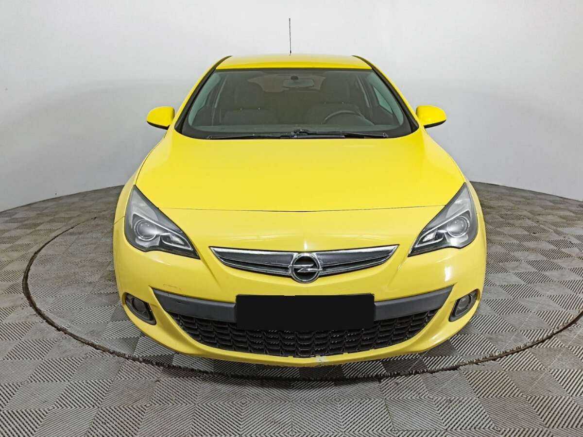 Opel Astra 2014 года с пробегом. Фото: #1