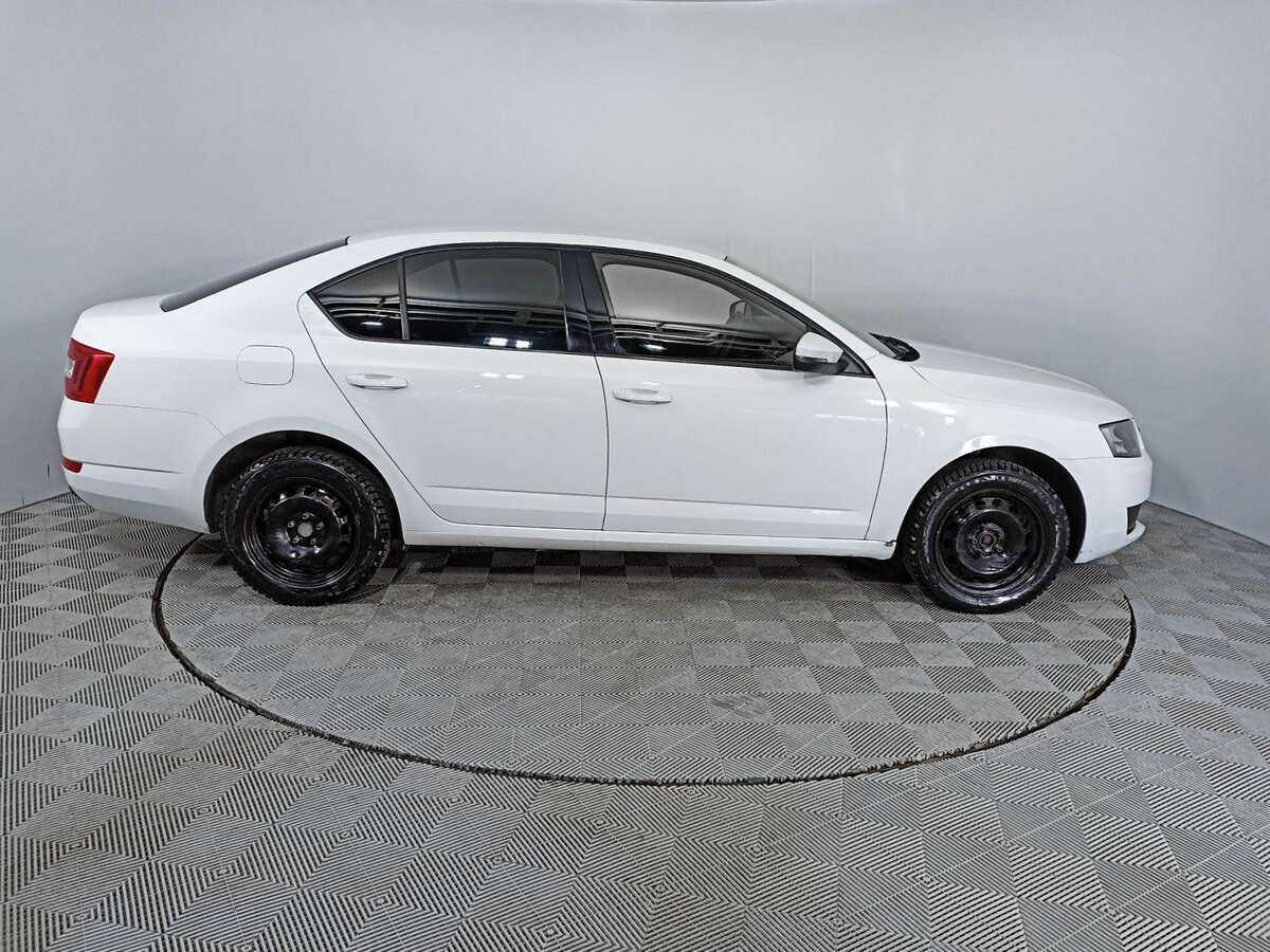 Skoda Octavia 2016 года с пробегом. Фото: #3