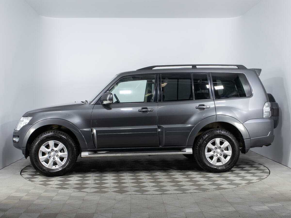 Mitsubishi Pajero 2017 года с пробегом. Фото: #7