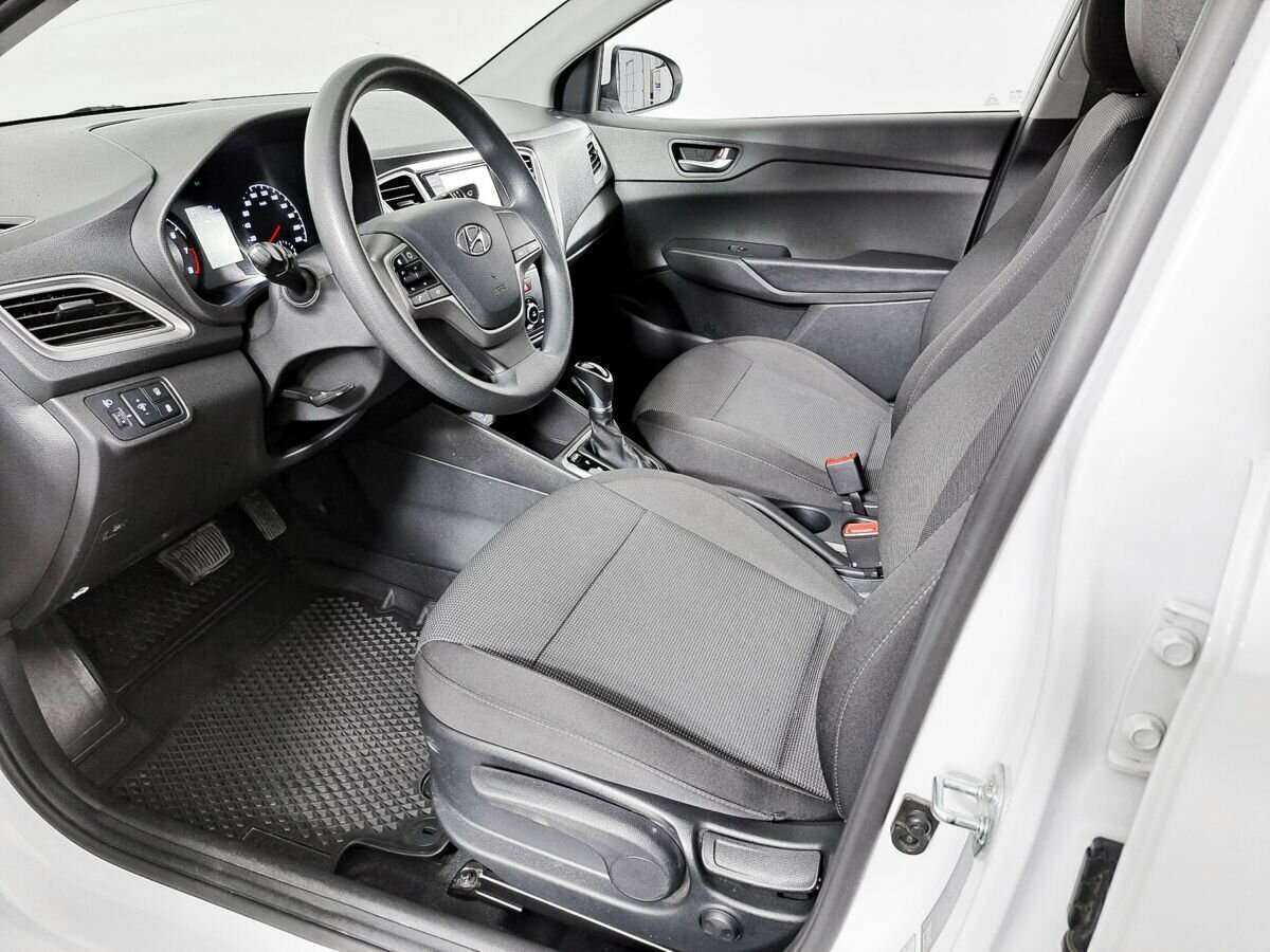 Hyundai Solaris 2021 года с пробегом. Фото: #15
