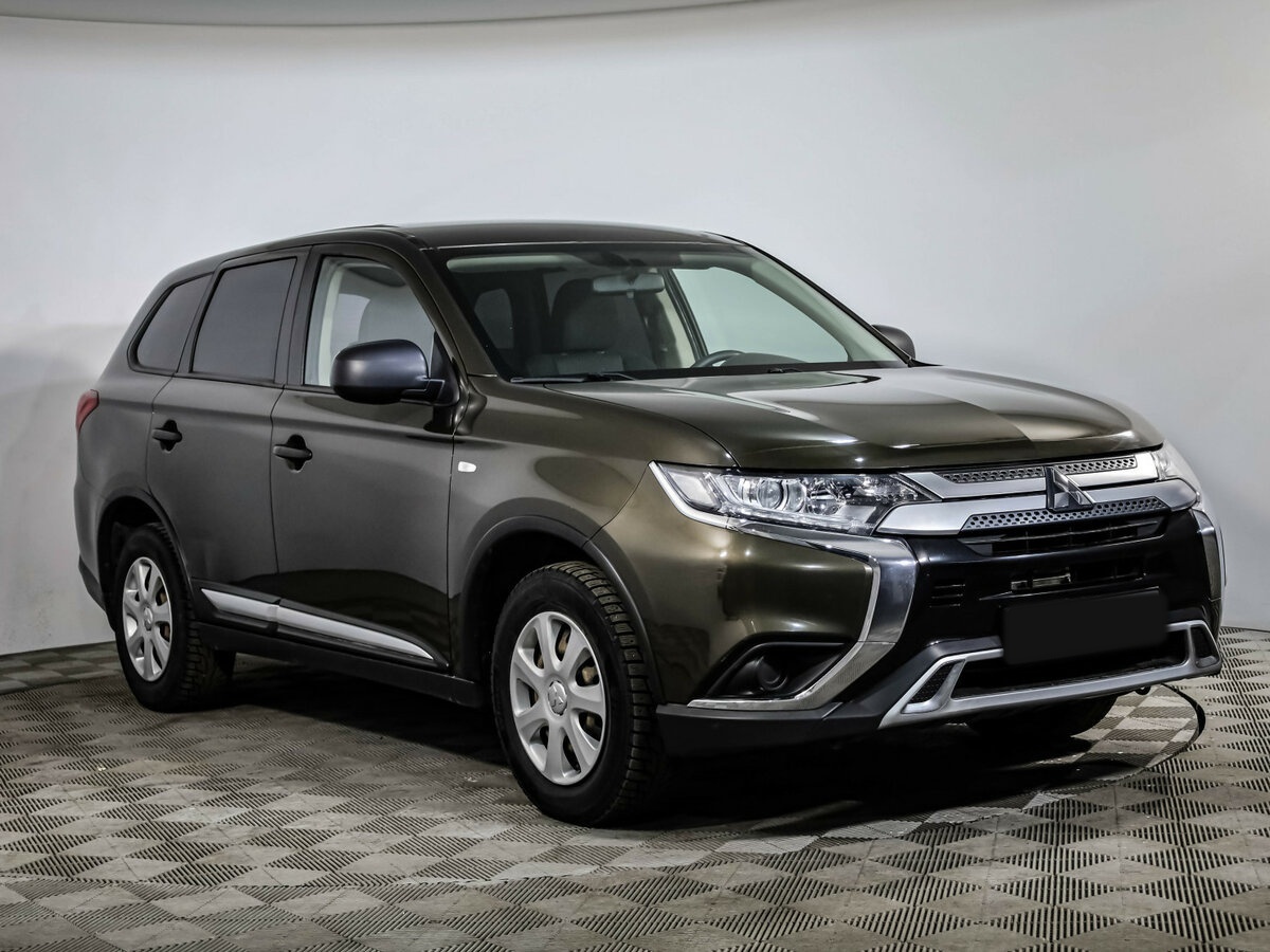 Mitsubishi Outlander 2020 года с пробегом. Фото: #2
