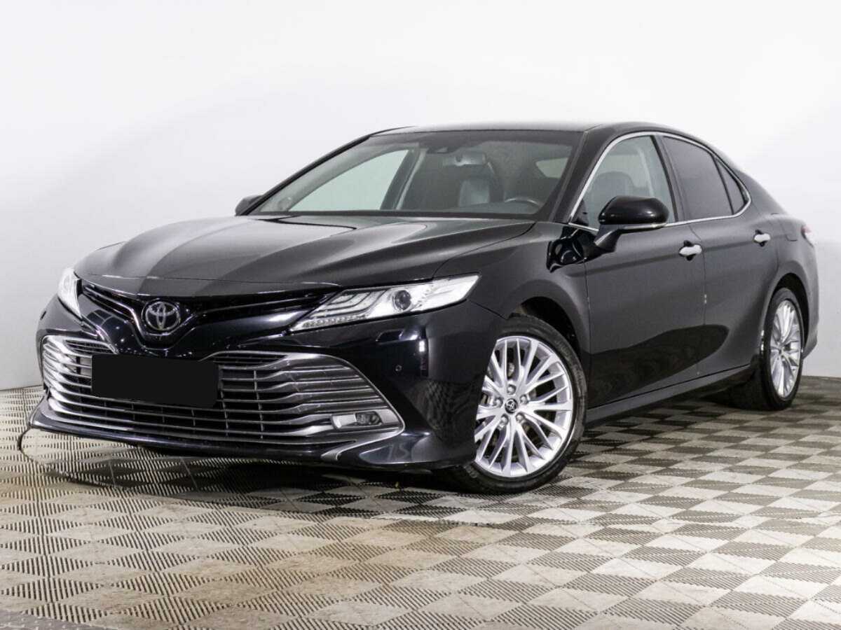 Toyota Camry 2018 года с пробегом. Посмотреть фото