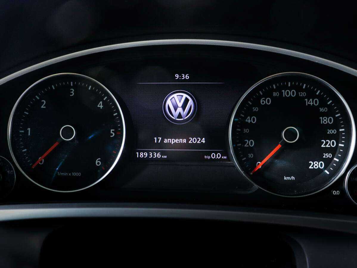 Volkswagen Touareg 2012 года с пробегом. Фото: #5