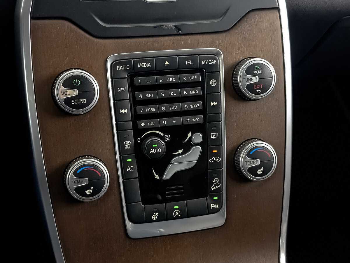 Volvo XC70 2015 года с пробегом. Фото: #20