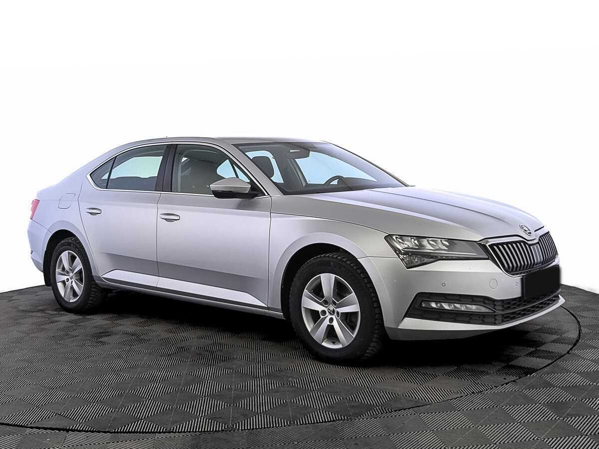 Skoda Superb 2021 года с пробегом. Фото: #2