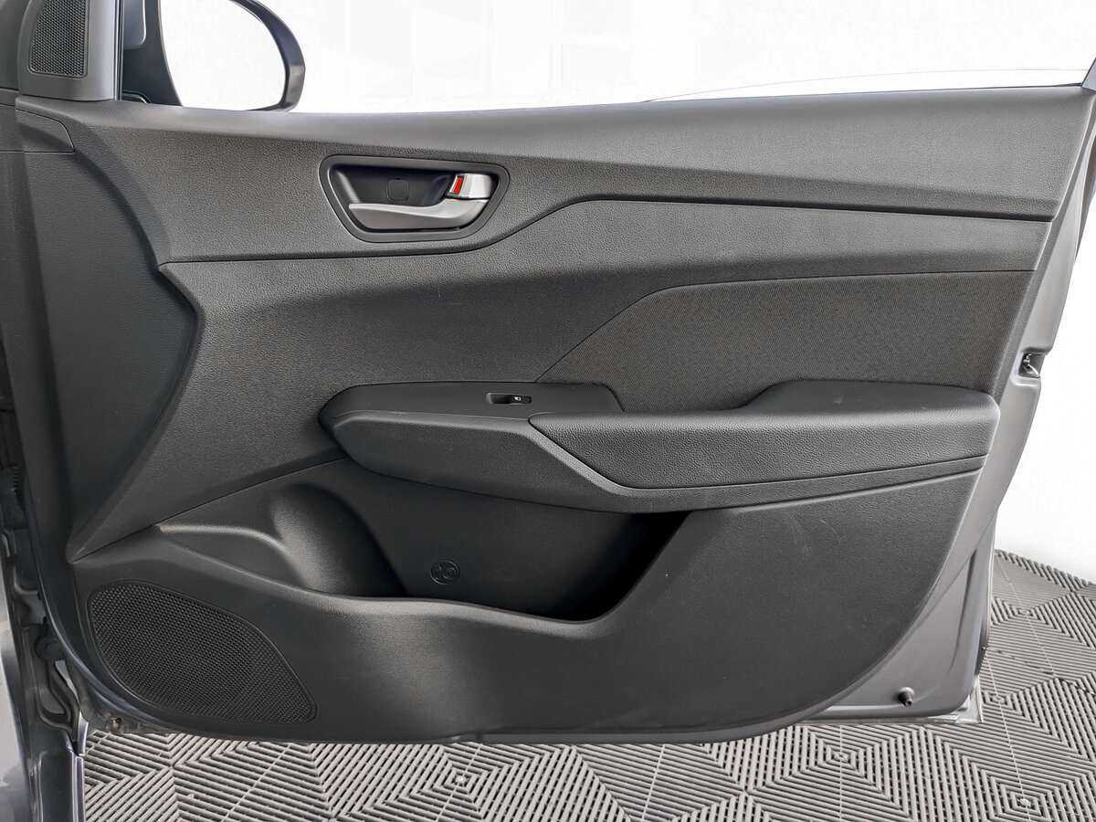 Hyundai Solaris 2018 года с пробегом. Фото: #19