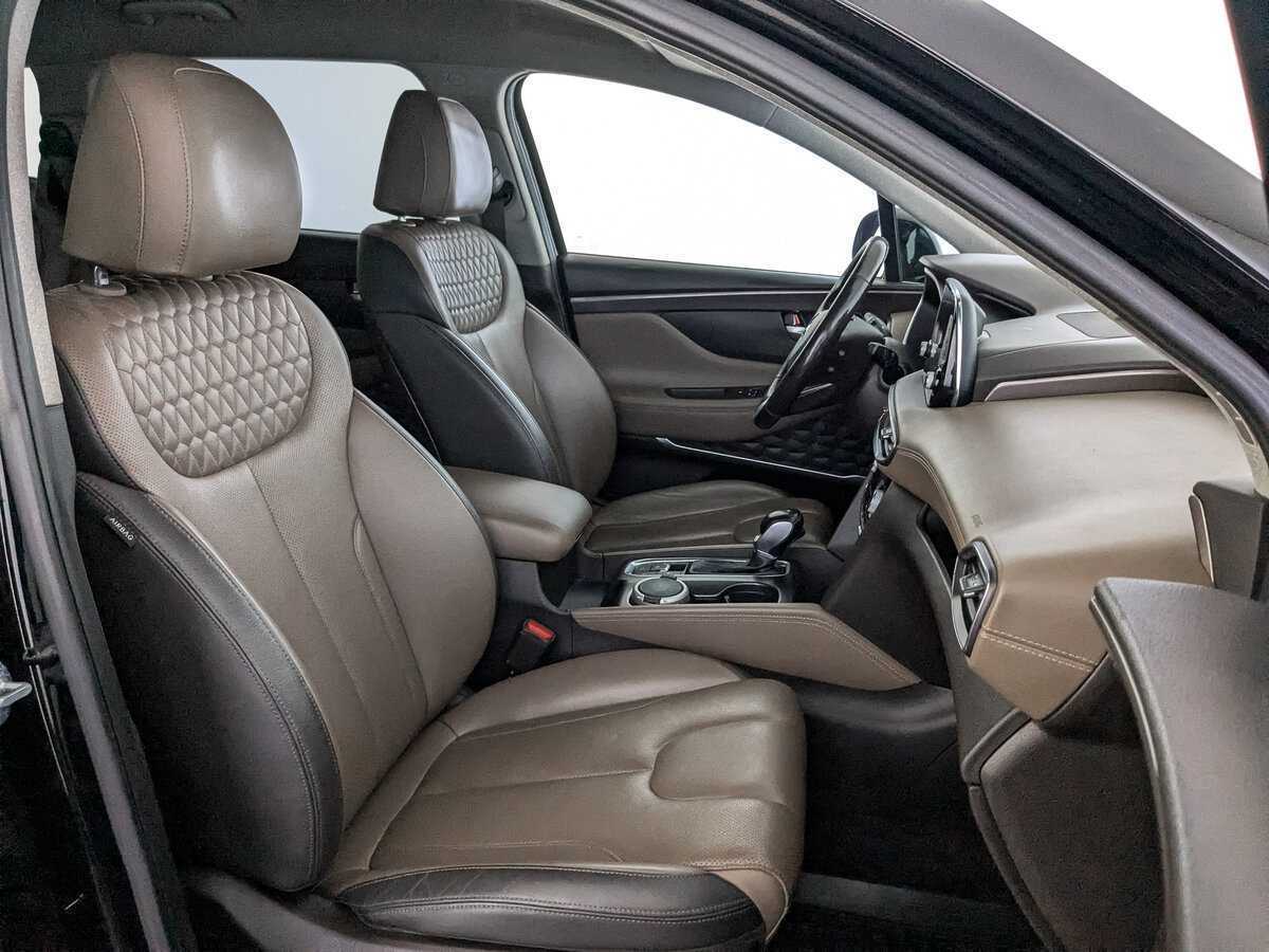 Hyundai Santa Fe 2020 года с пробегом. Фото: #22