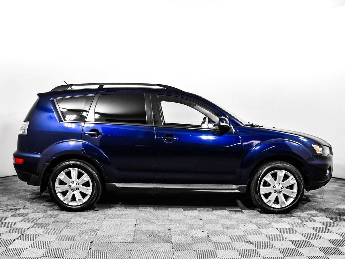 Mitsubishi Outlander 2012 года с пробегом. Фото: #3