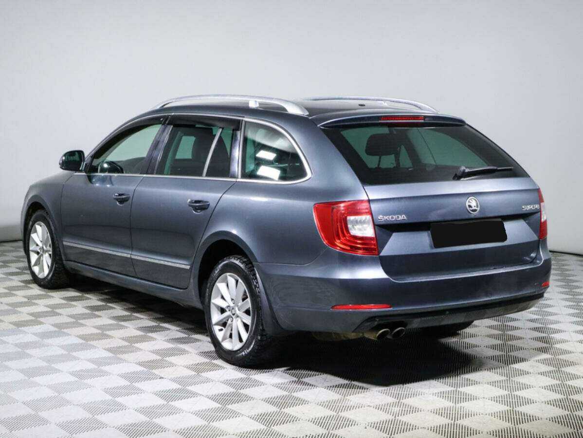 Skoda Superb 2013 года с пробегом. Фото: #6