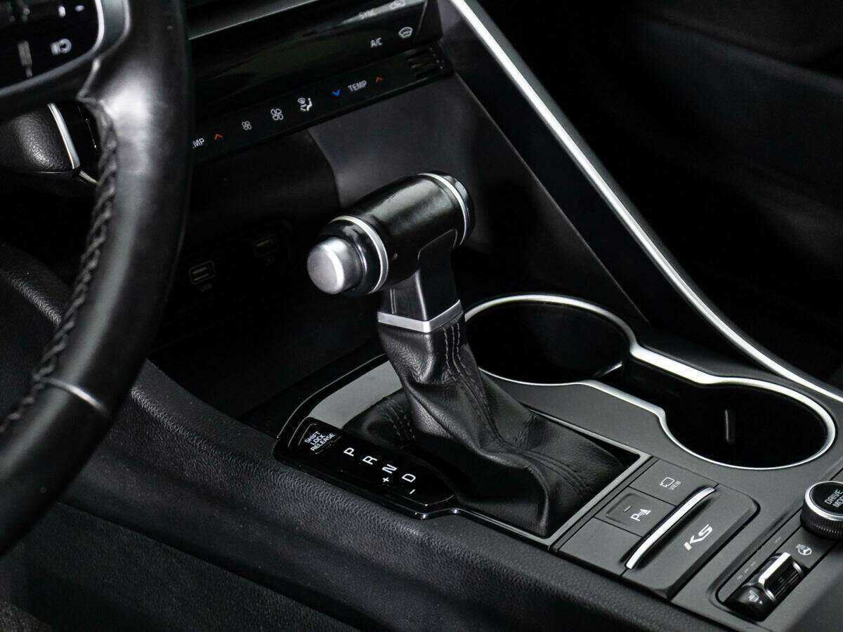 Kia K5 2021 года с пробегом. Фото: #11