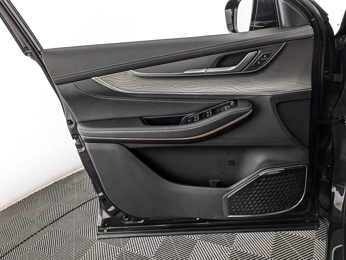 EXEED LX 2023 года с пробегом. Фото: #17