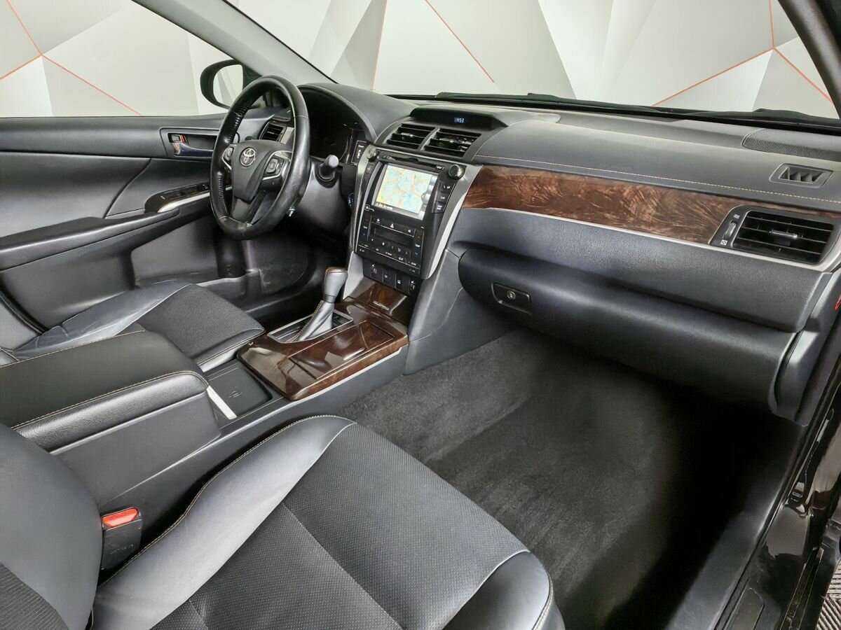 Toyota Camry 2017 года с пробегом. Фото: #8