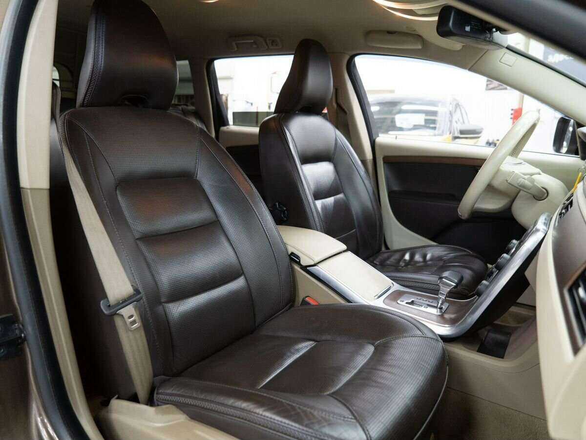 Volvo XC70 2012 года с пробегом. Фото: #9