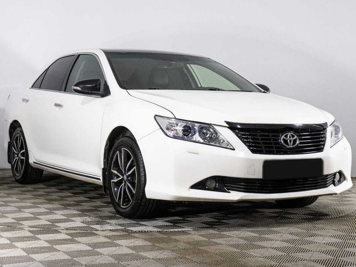 Toyota Camry 2012 года с пробегом. Фото: #2