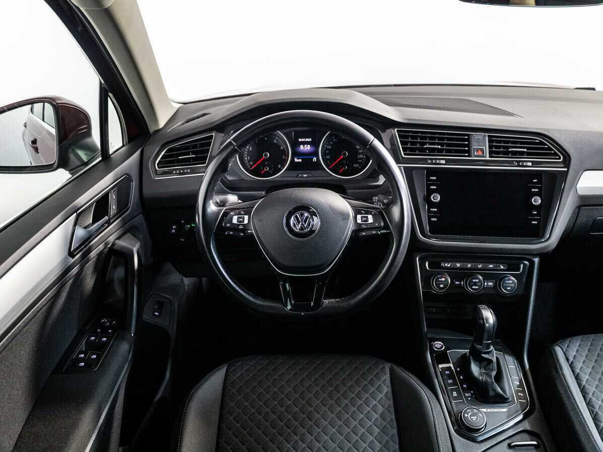 Volkswagen Tiguan 2017 года с пробегом. Фото: #14