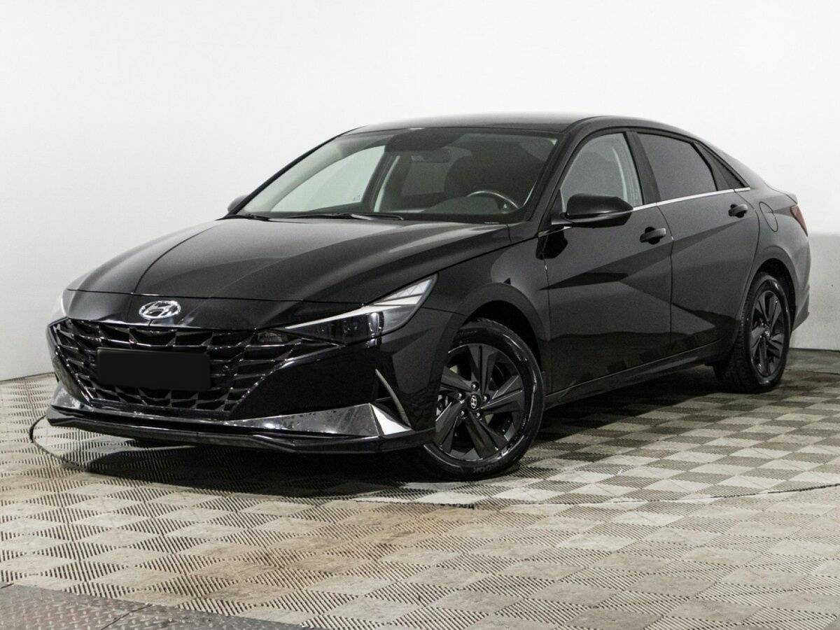 Hyundai Elantra 2021 года с пробегом. Посмотреть фото