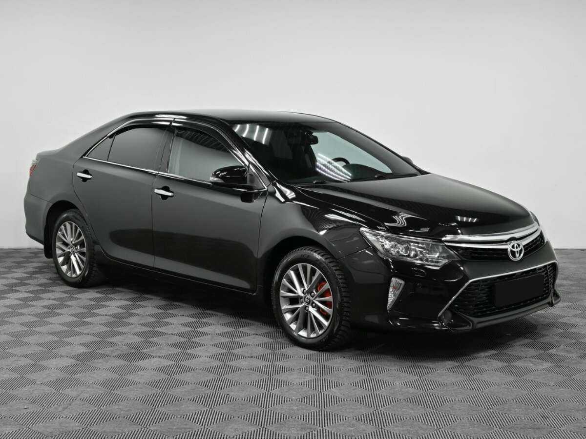 Toyota Camry 2015 года с пробегом. Фото: #2