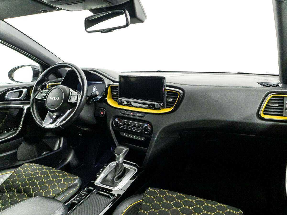 Kia XCeed 2021 года с пробегом. Фото: #8