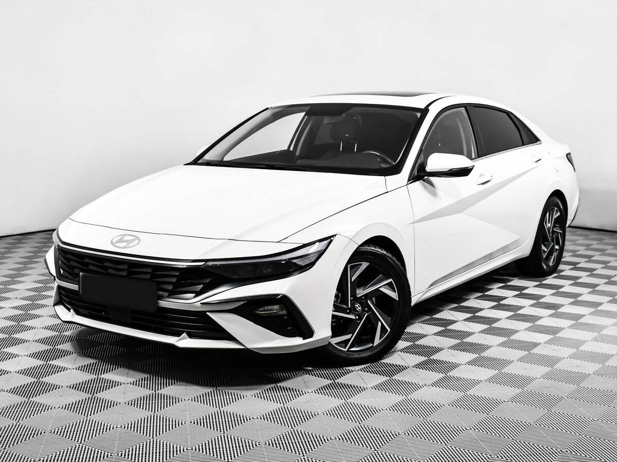 Hyundai Elantra 2023 года с пробегом. Фото: #0