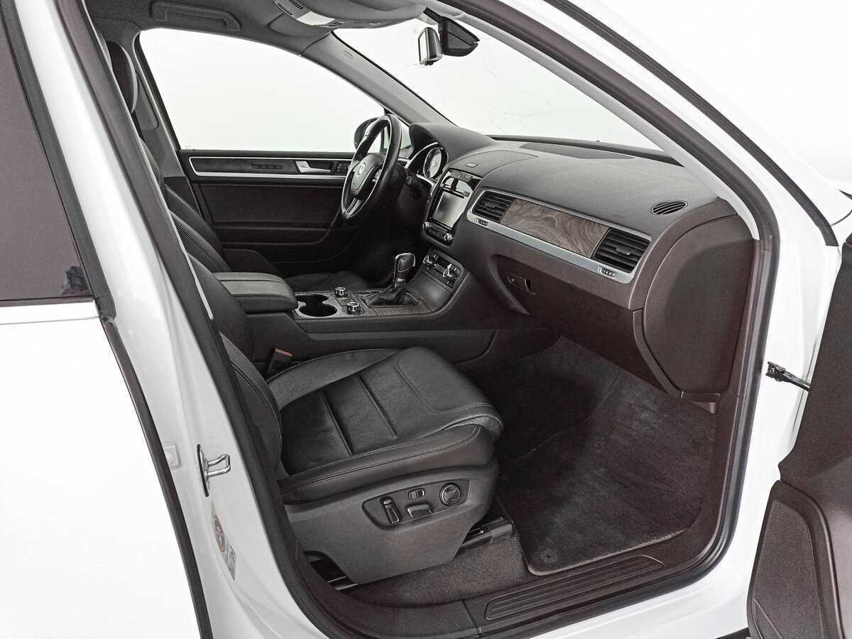 Volkswagen Touareg 2013 года с пробегом. Фото: #8