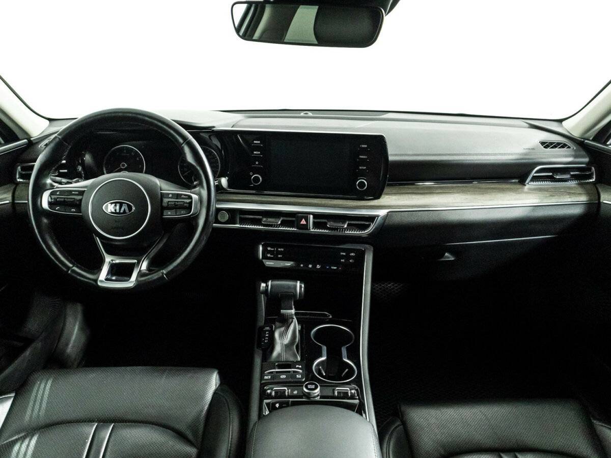 Kia K5 2021 года с пробегом. Фото: #11