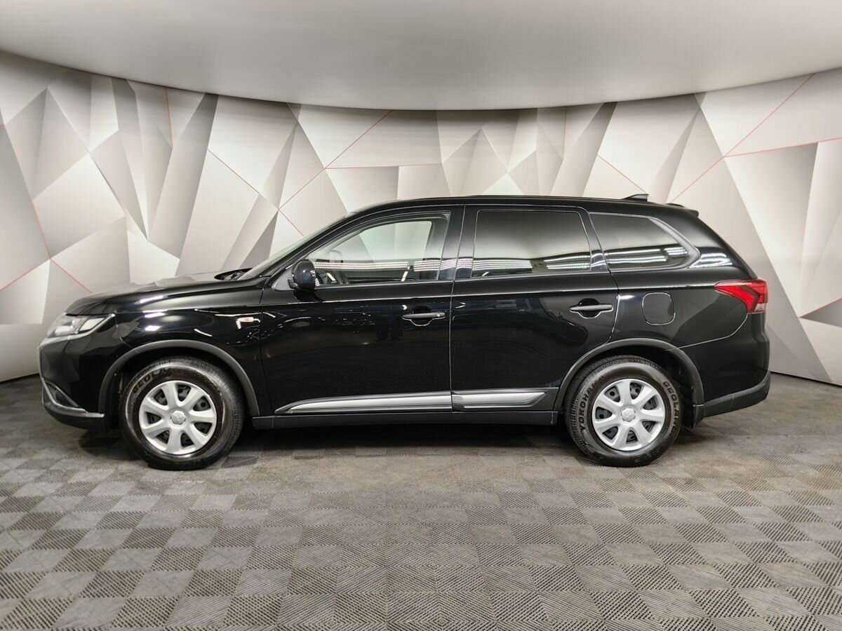 Mitsubishi Outlander 2020 года с пробегом. Фото: #4