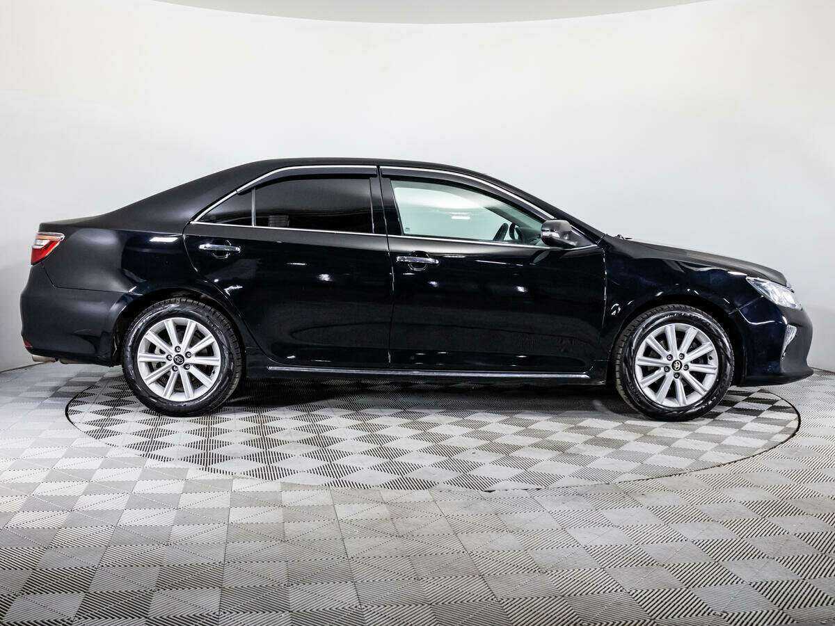 Toyota Camry 2013 года с пробегом. Фото: #3