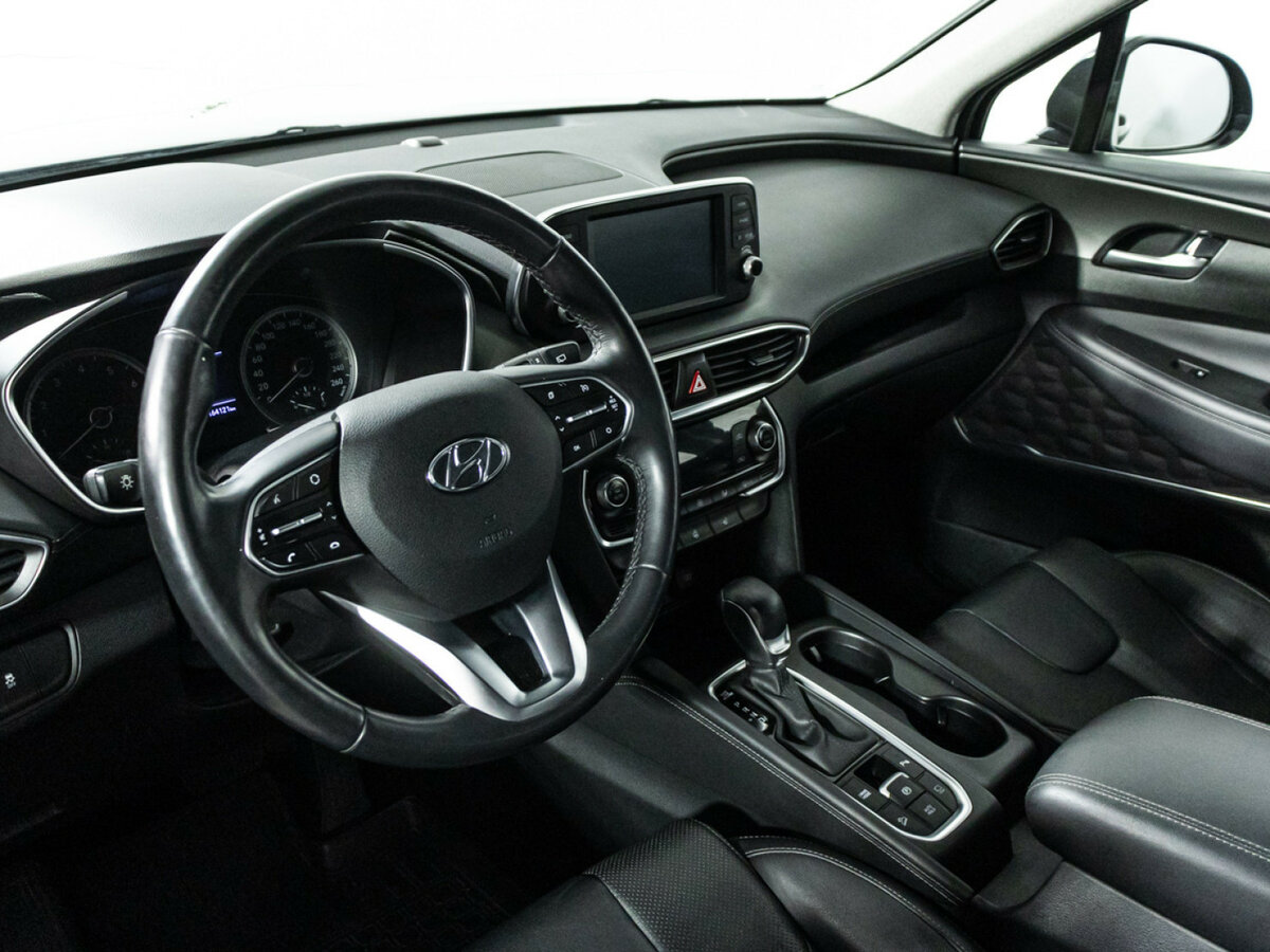 Hyundai Santa Fe 2018 года с пробегом. Фото: #9