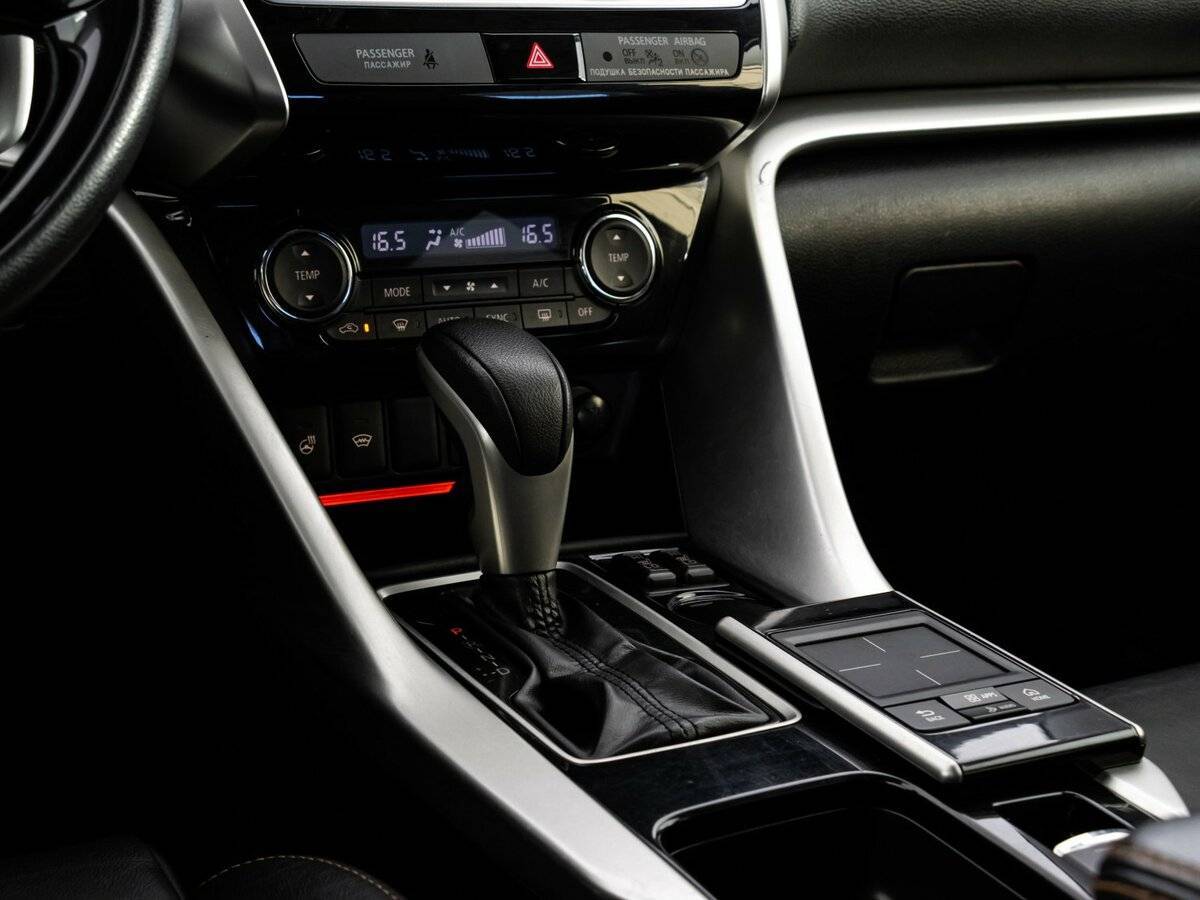 Mitsubishi Eclipse Cross 2018 года с пробегом. Фото: #12