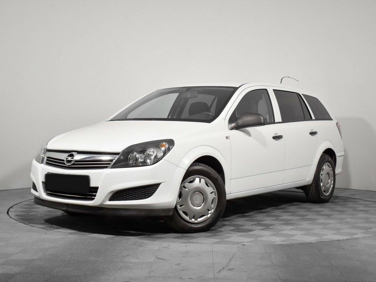 Opel Astra 2013 года с пробегом. Фото: #0