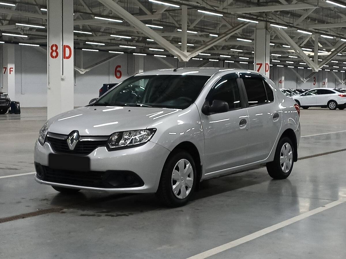 Renault Logan 2017 года с пробегом. Посмотреть фото