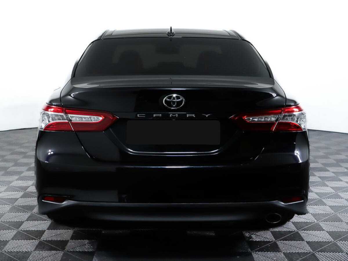 Toyota Camry 2019 года с пробегом. Фото: #5
