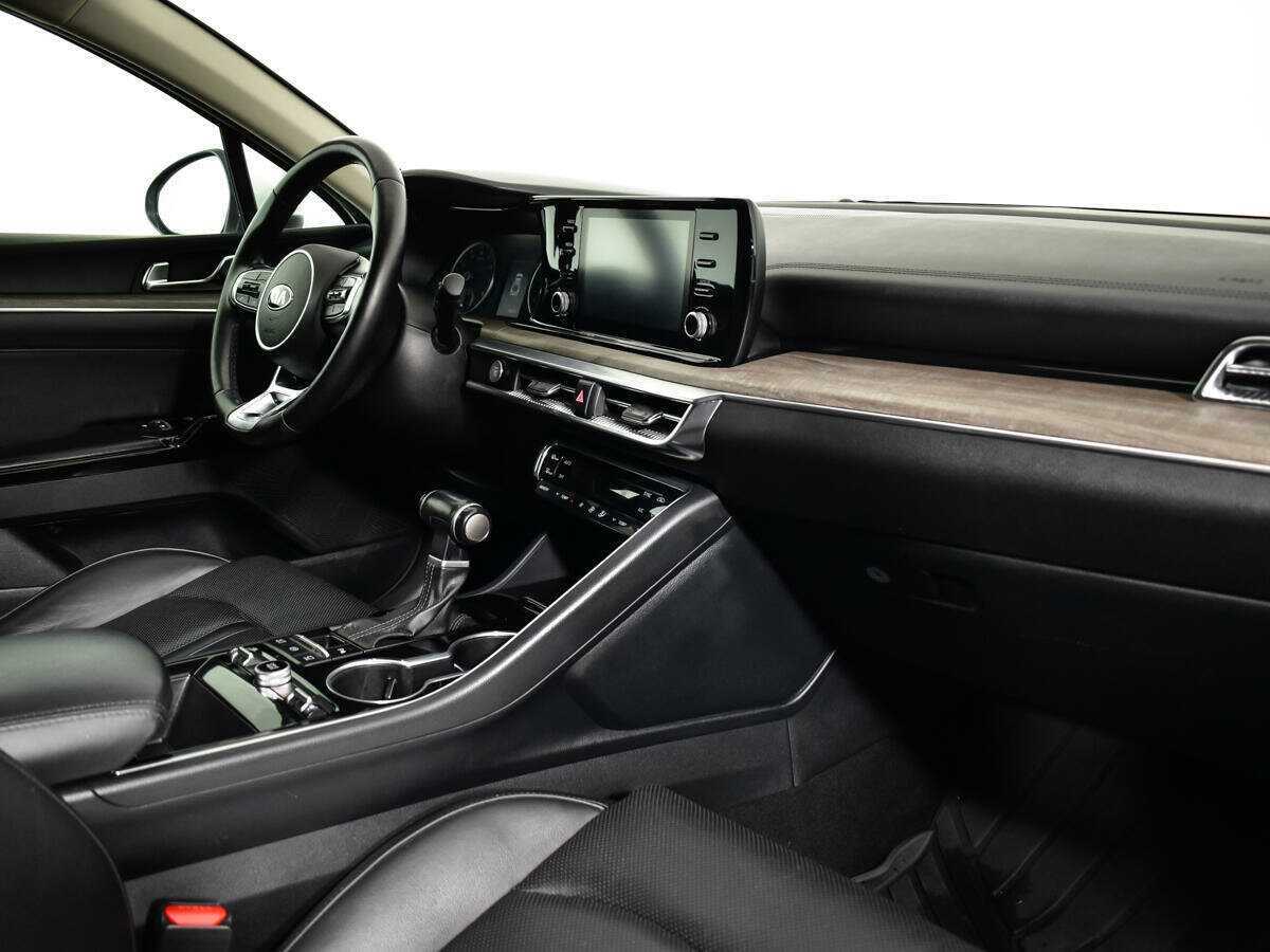 Kia K5 2021 года с пробегом. Фото: #8