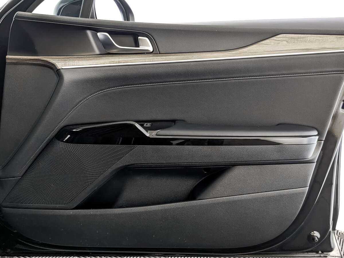 Kia K5 2021 года с пробегом. Фото: #20