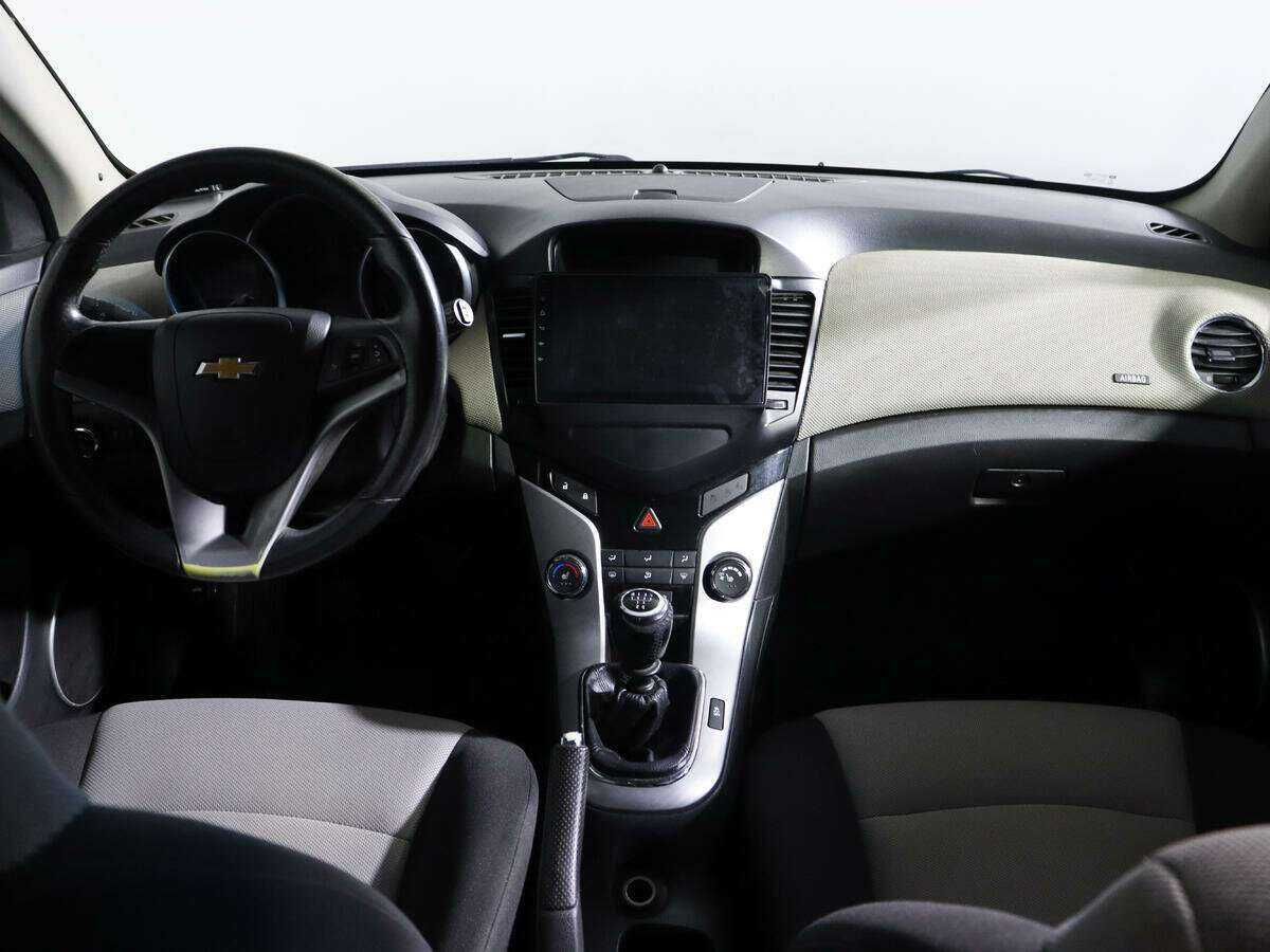 Chevrolet Cruze 2012 года с пробегом. Фото: #9