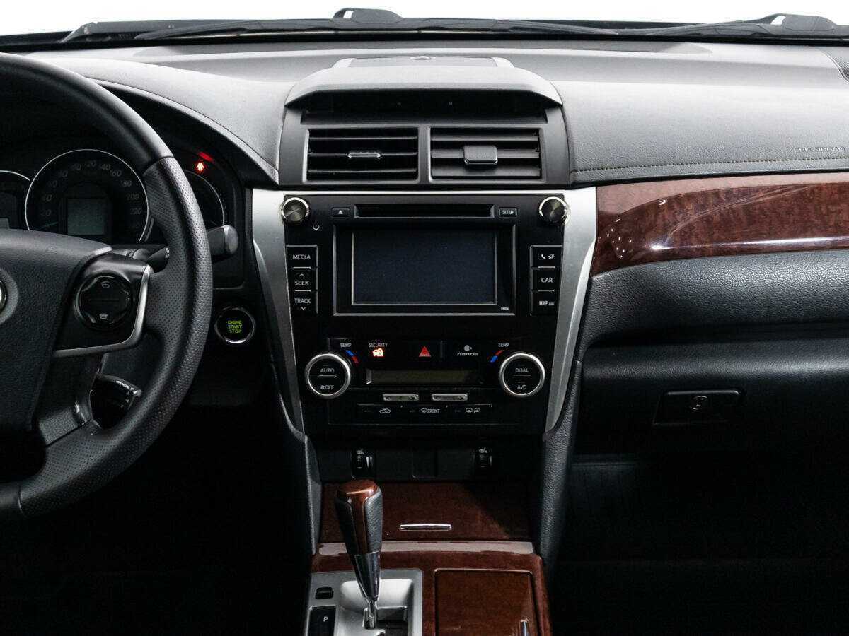 Toyota Camry 2013 года с пробегом. Фото: #13
