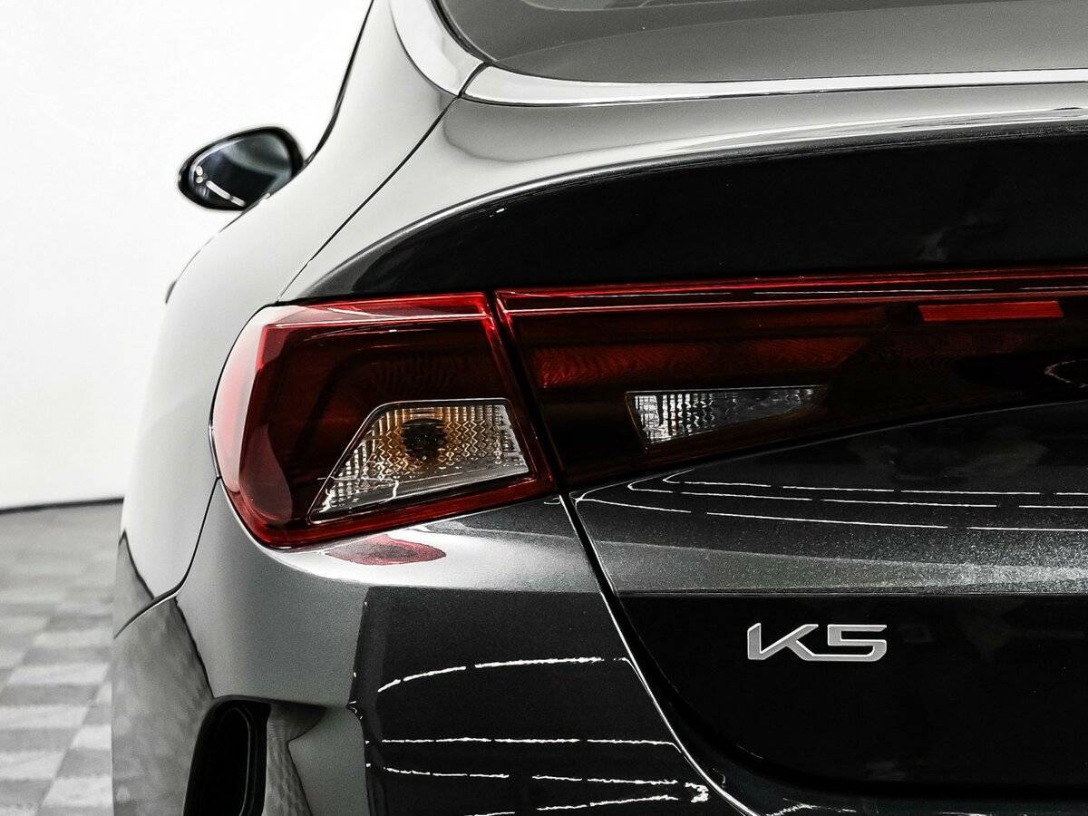 Kia K5 2023 года с пробегом. Фото: #14